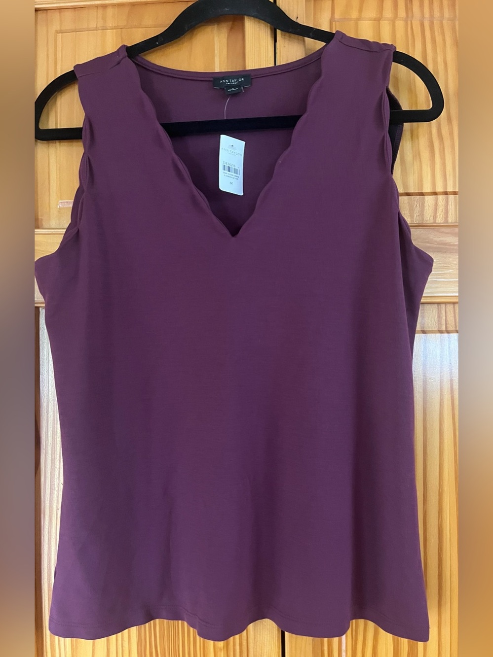 Ann Taylor Factory Plum Scallop V-Neck Tank Top